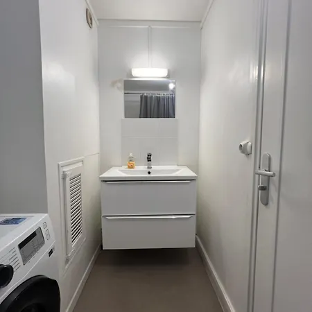 Chambre Et Salle De Bains Prive Homestay Nanterre